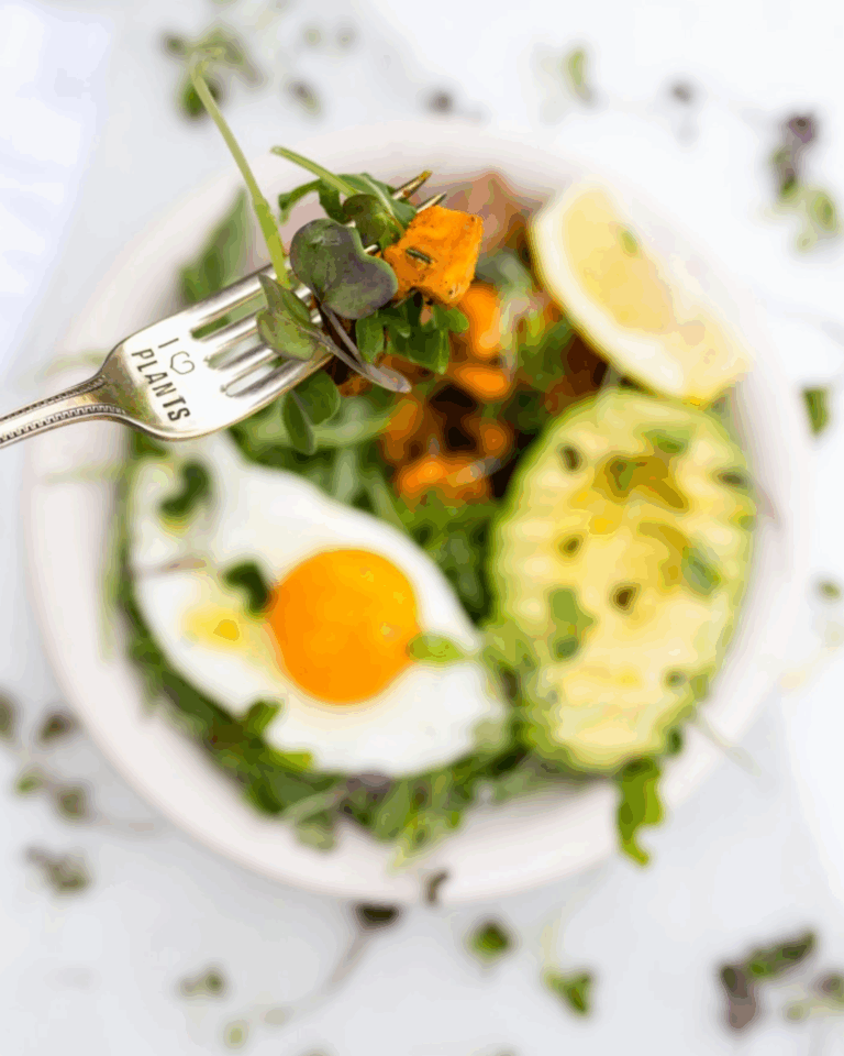 Struggling with PMS, mood swings, or irregular cycles? Discover how gut health impacts hormones—and how to balance both naturally from the root.